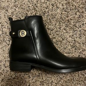 Tommy Hilfiger ankle boots